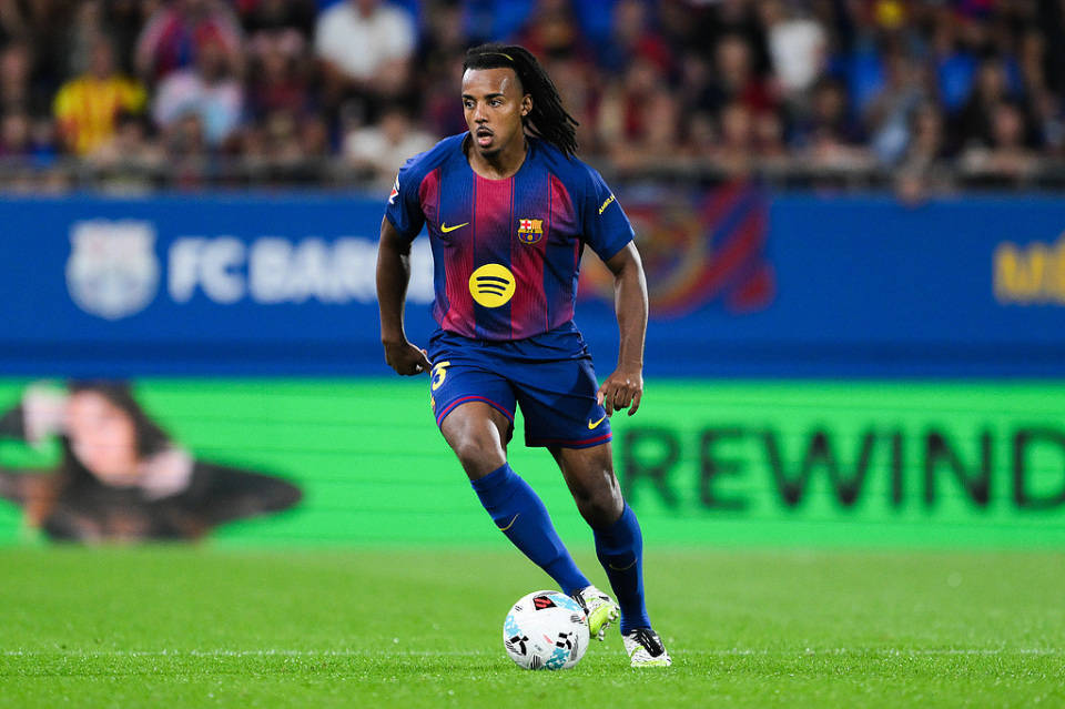 巴萨铁人自律神话！早起跑步、无敌卷王，这才是冠军心态！